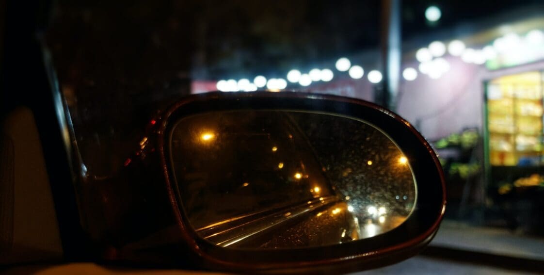 Car Mirror Adjustment- Are You Doing it Right? - Allied Insurance Managers